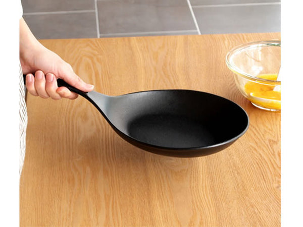 Iwachu omelet frying pan Cookware