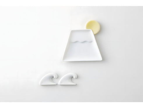 Mt Fuji sauce plates (set of 2)