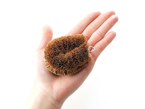 Kamenoko Scrubbing Brush