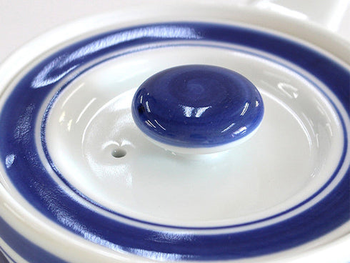 Majolika teapot Teapot and teaset