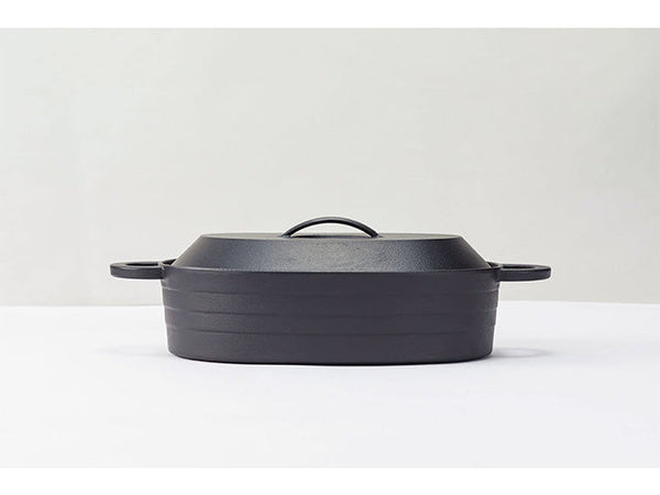 Iwachu Oval dutch oven Kitchenware